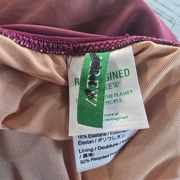 J. Crew One Piece Swimsuit Ruched Tummy Control V Neck Plum Tie Dye Size 6 - Picture 3 of 5